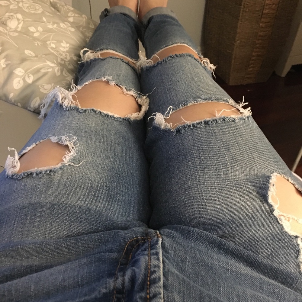 Ripped Jeans with holes